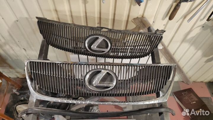 Решетка бампера lexus gs300