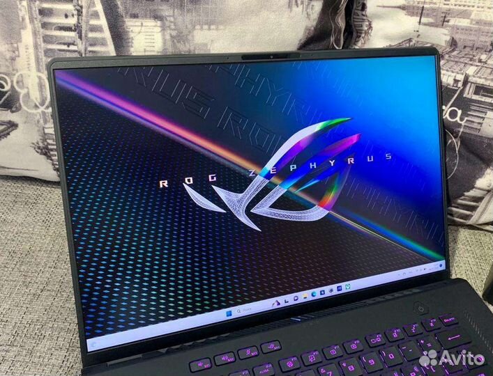 Asus ROG zephirus M16 RTX 3080TI / I9 12900H /32GB