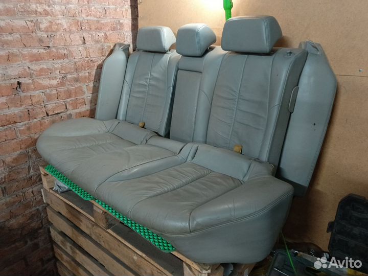 Заднее сиденье Nissan Maxima A33
