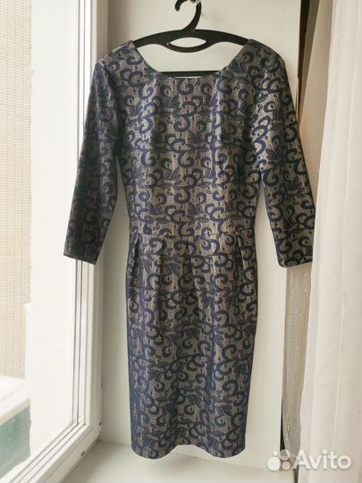 Платье женское 42 44
