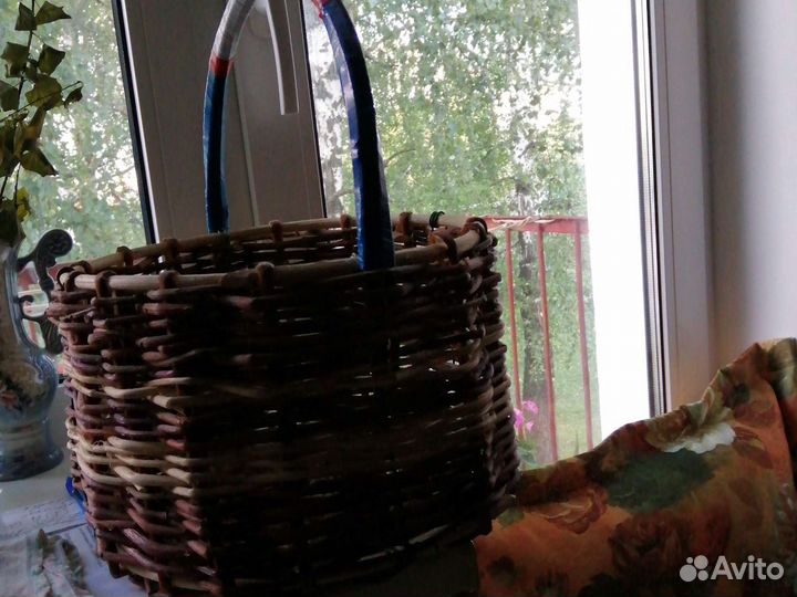 Корзина плетеная
