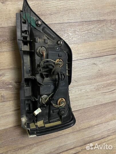 Левый стоп Toyota cresta