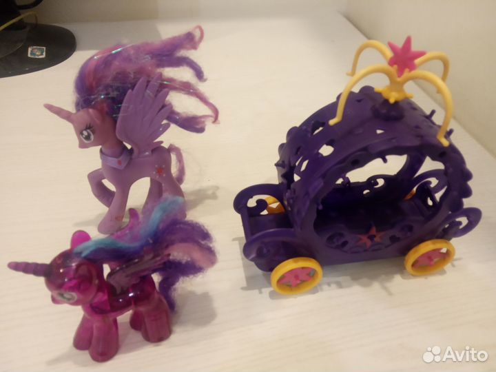 Карета для кукол и лошадки