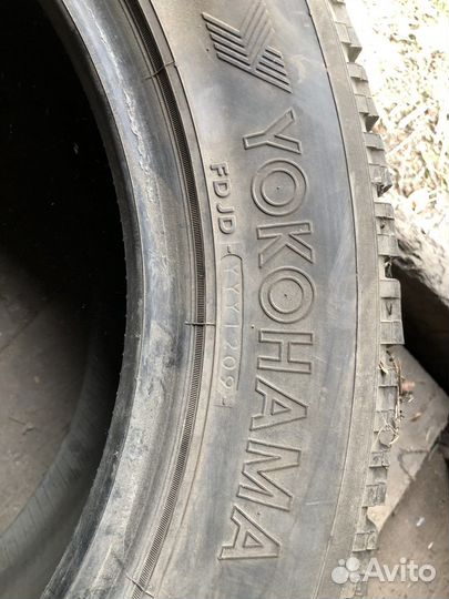 Yokohama Ice Guard IG721 285/50 R20