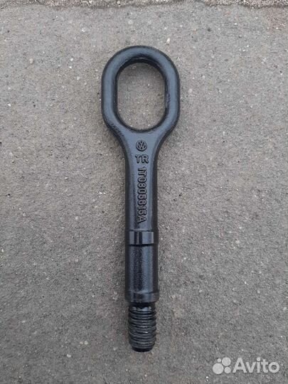 Буксировочный крюк volkswagen