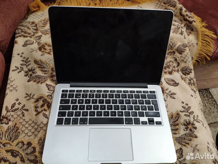 Apple MacBook Pro 13 2015 i5 2.7hz 128гб