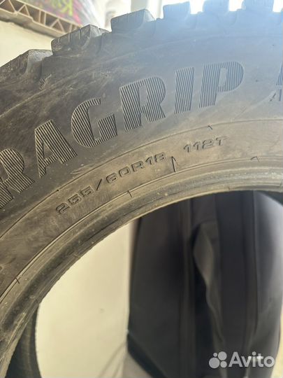 Goodyear UltraGrip SUV 255/60 R18