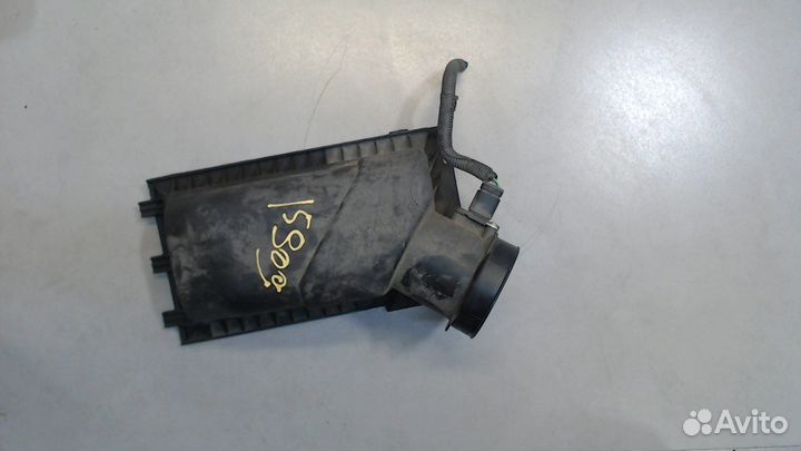 Корпус воздушного фильтра Ford Explorer, 2012