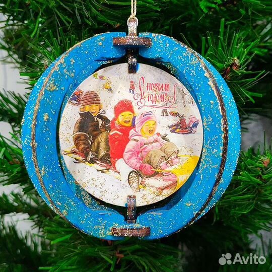 Новогодние игрушки на елку