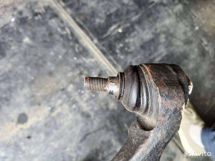 Рычаг передней подвески волга сайбер