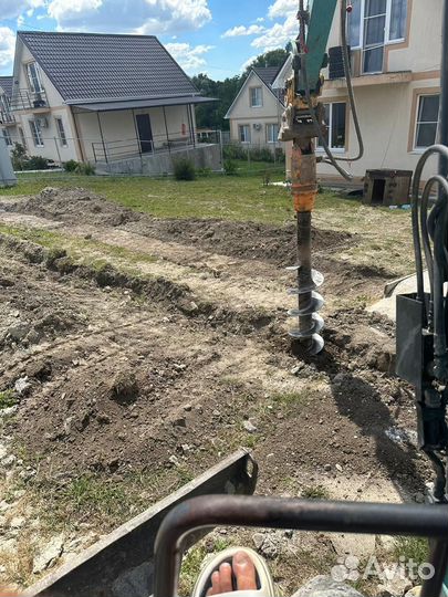 Услуги ямобура на мини-экскаваторе