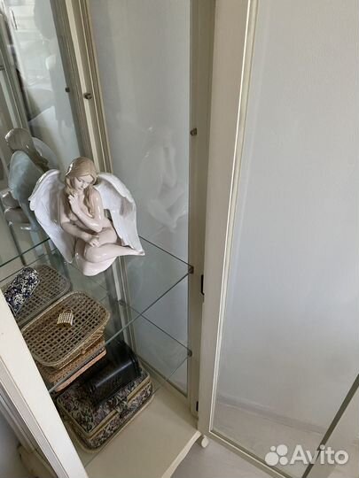 Шкаф сервант