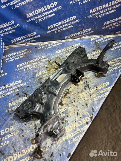 Передний подрамник Ford Fiesta 6 купе spja 2010