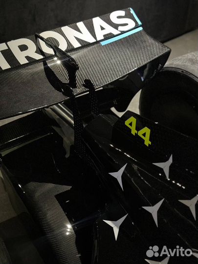 Болид формула 1 макет