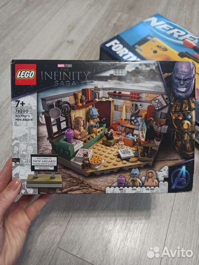 Пустые коробки lego 76200