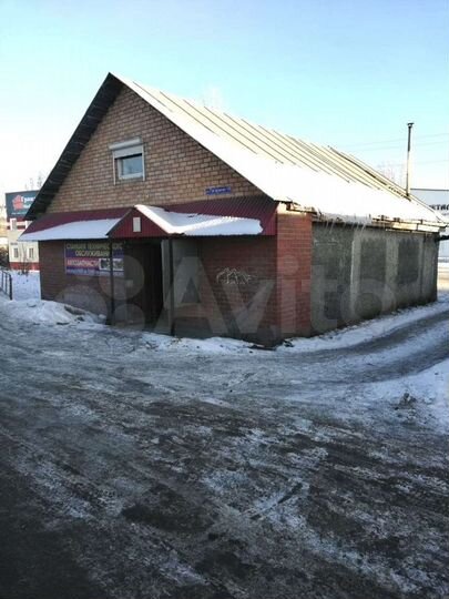 Машиноместо, > 30 м²