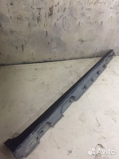 Накладка на порог правая Toyota Kamry V70 2.5 2020