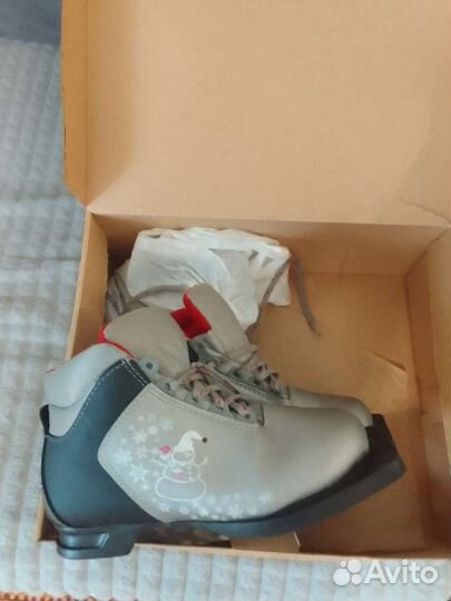 Лыжные ботинки р 34