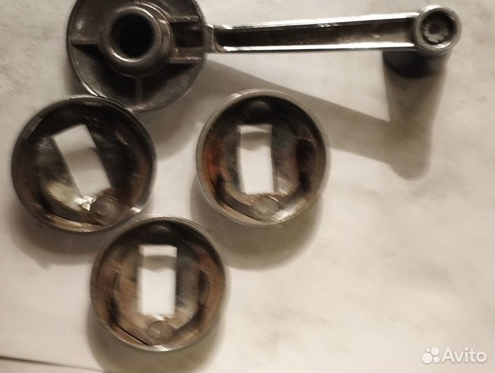 Ручка Замок Накладки газ-24 б/у