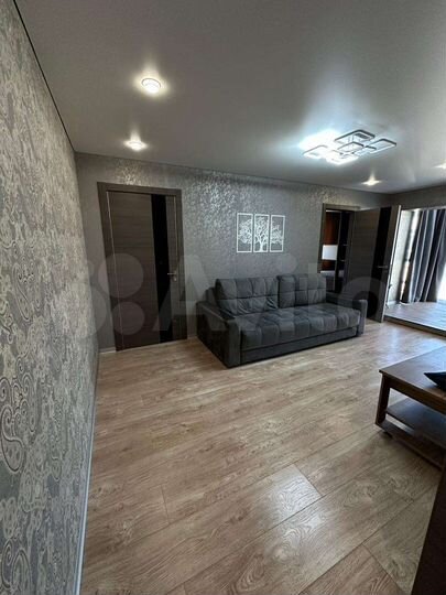 3-к. квартира, 50 м², 3/5 эт.