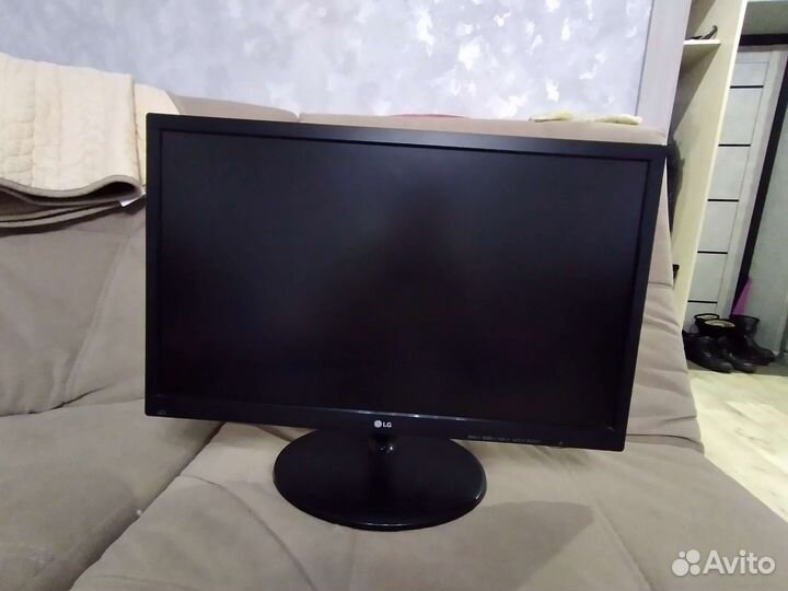 Монитор LG
