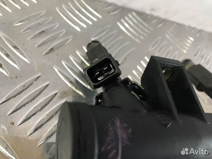 Топливная рампа Peugeot 307 универсал 2.0 2002