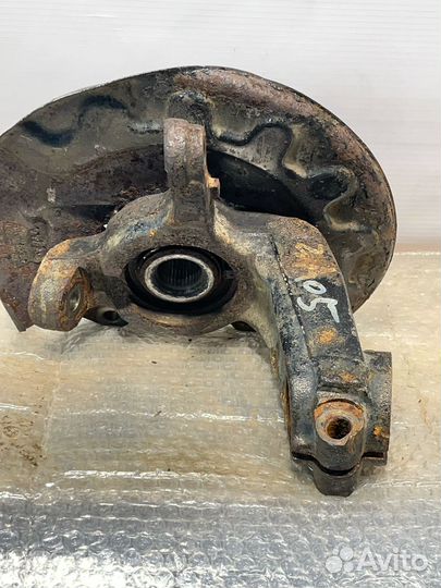 Передний кулак Volkswagen Polo 5 rus