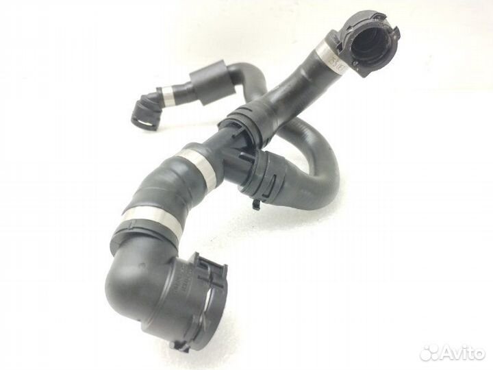 Патрубок системы охлаждения Mercedes-Benz E-Class