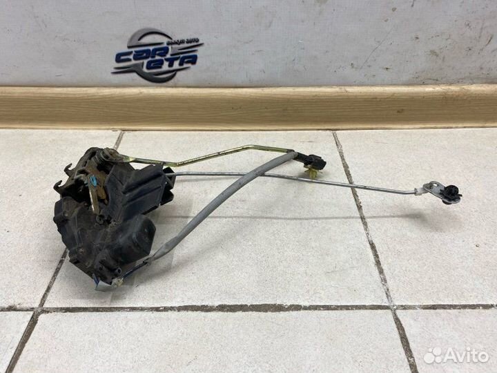 Замок боковой двери передний правый Kia Spectra