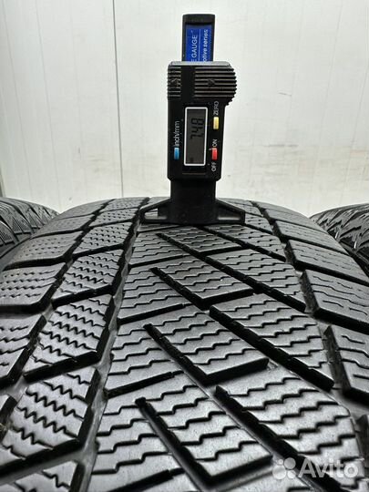 Continental ContiVikingContact 6 215/60 R17 96T