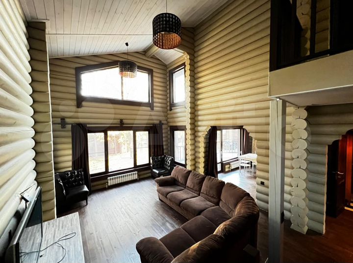 Коттедж 170 м² на участке 20 сот.