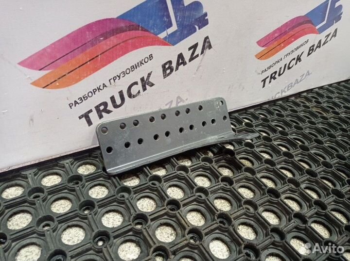 Кронштейн электромагнитных клапанов