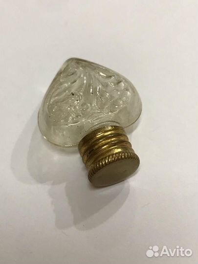 Маленький флакончик от духов