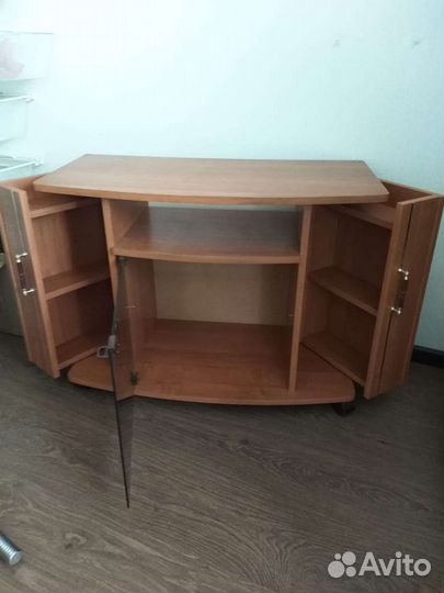 Тумба под телевизор