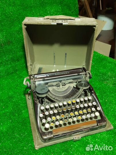 Печатная машинка москва СССР