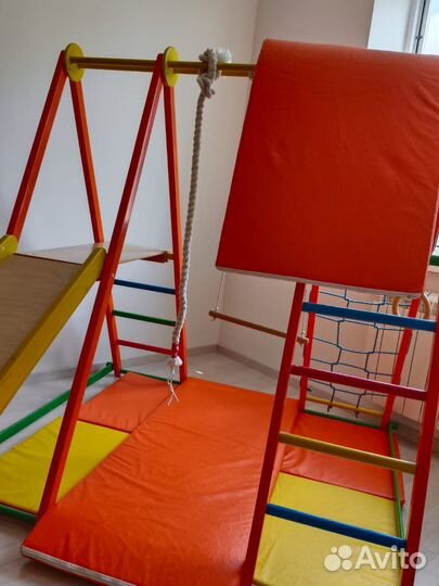 Детский спортивный игровой комплекс