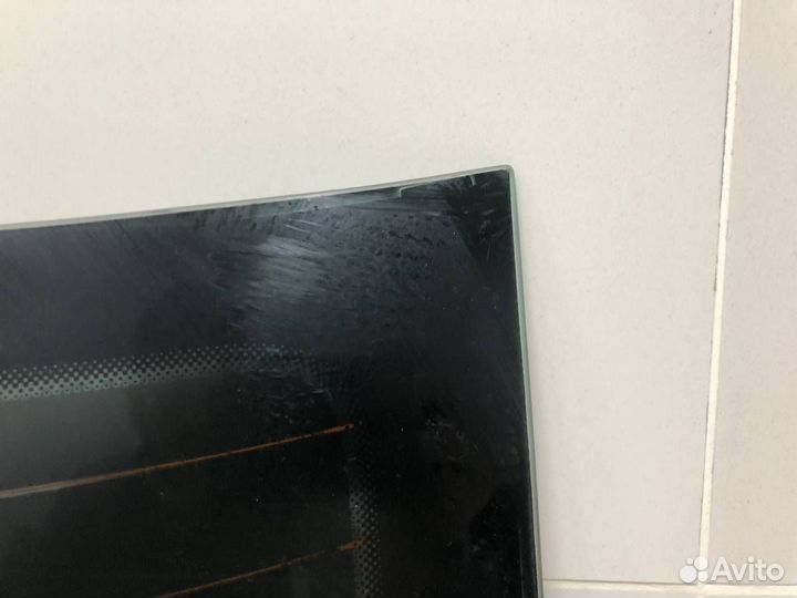 Стекло заднее Volkswagen Jetta 1K 2006-2011