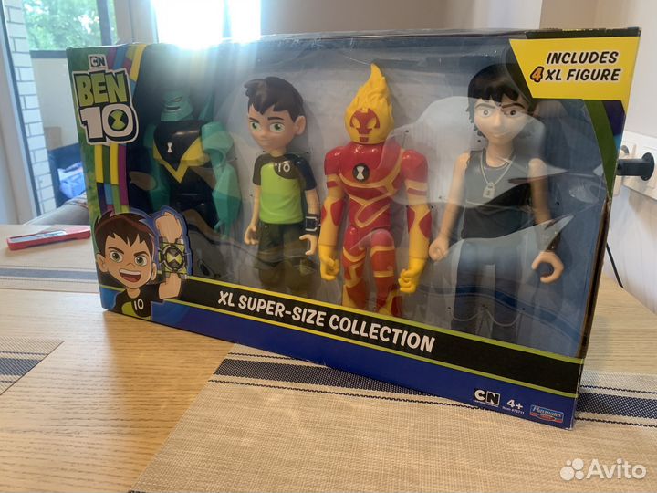 Набор игрушек из Бен 10. 4 фигурки 28 см