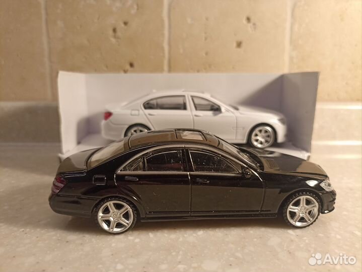 Mercedes s63 amg bmw 750li модель 1/43