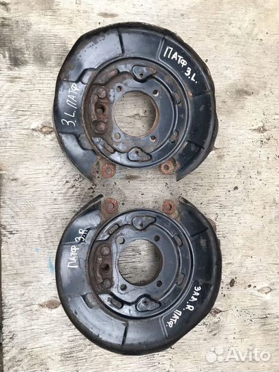 Nissan pathfinder r51 Кулак задний левый