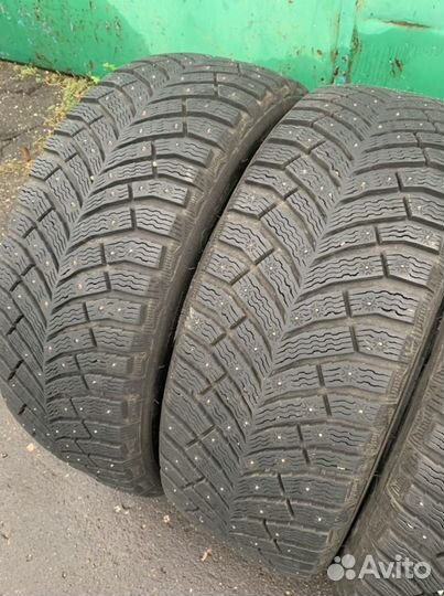 Michelin X-Ice North 4 225/50 R18 99T