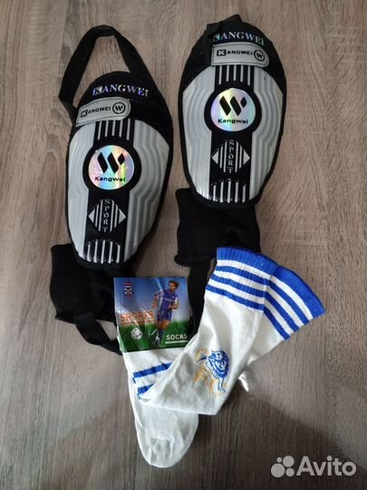 Щитки футбольные детские