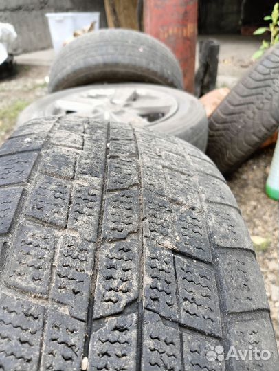 Goodyear Cargo Ultra Grip 215/60 R17