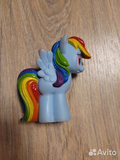Игра-ходилка и фигурка пони-радуги
