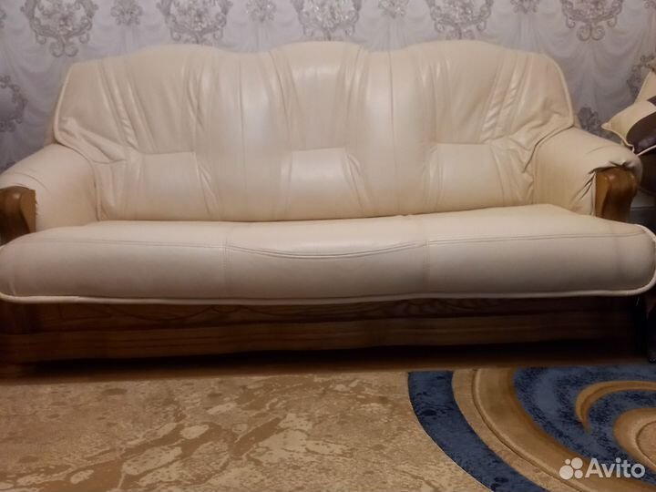 Реставрация мебели, перетяжка и ремонт диванов