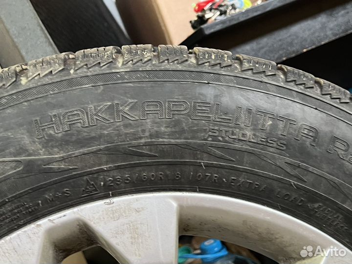 Nokian Tyres Hakkapeliitta R2 SUV 235/60 R18