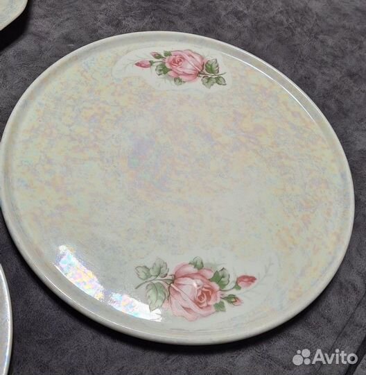 2 новых сервировочных блюда с розами