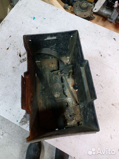 Короб аккумулятора rover 75