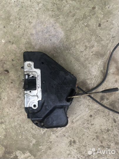 Замок задней правой двери Mercedes W203