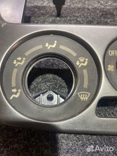 Накладка в салоне Mitsubishi Lancer 9 4G18 2006